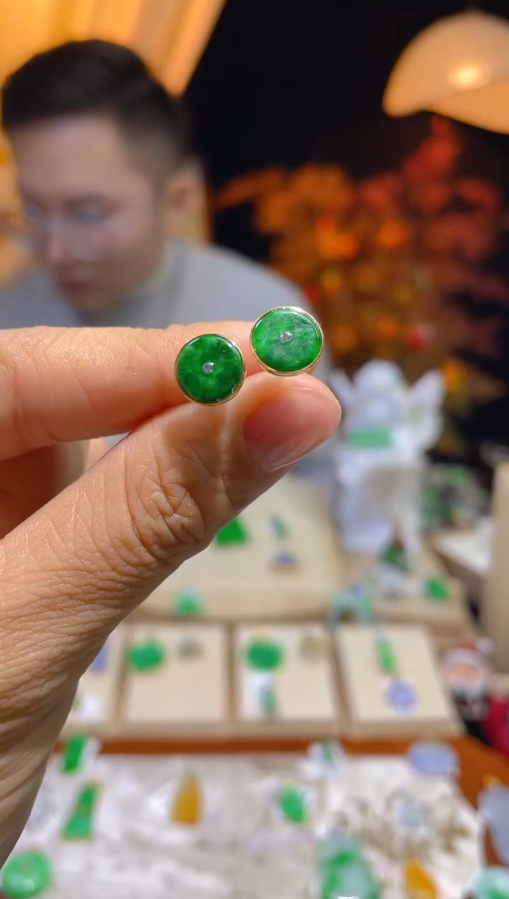 【闪购商品】翡翠颈饰18K金镶嵌假一赔三