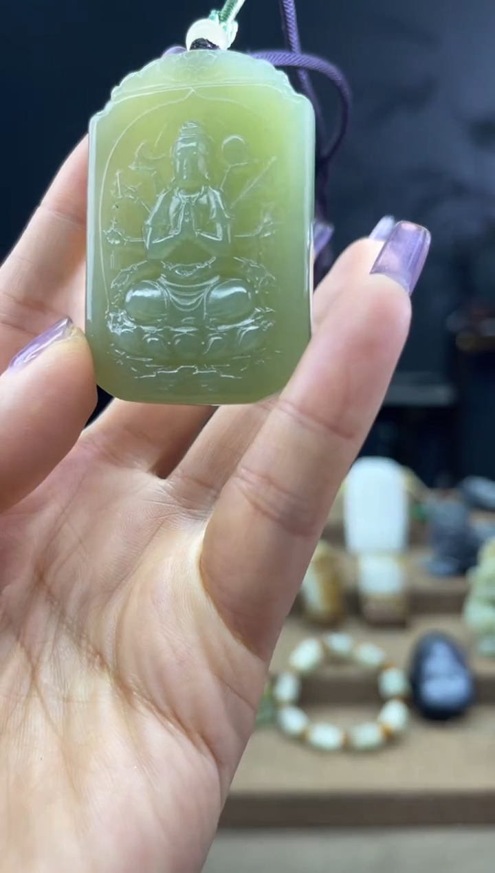 颈饰未镶嵌和田玉1