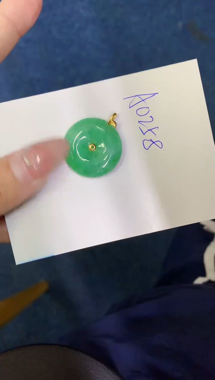 【闪购商品】翡翠颈饰18K金镶嵌0000000000