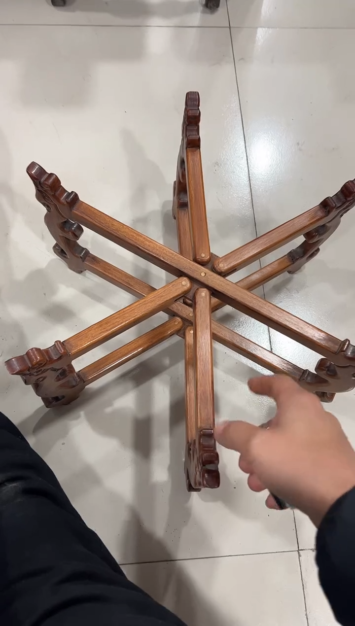 风头六足笔洗架1