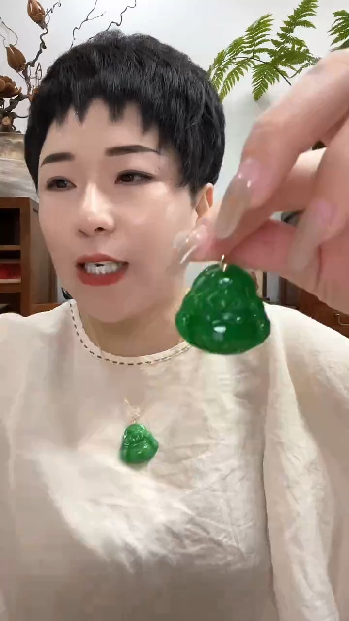 翡翠未镶嵌颈饰423