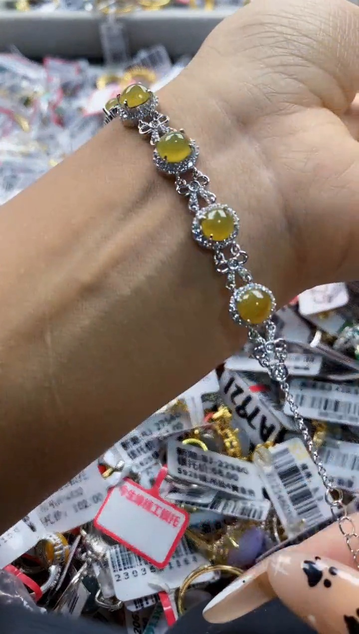 翡翠戒指银S925镶嵌666666    6