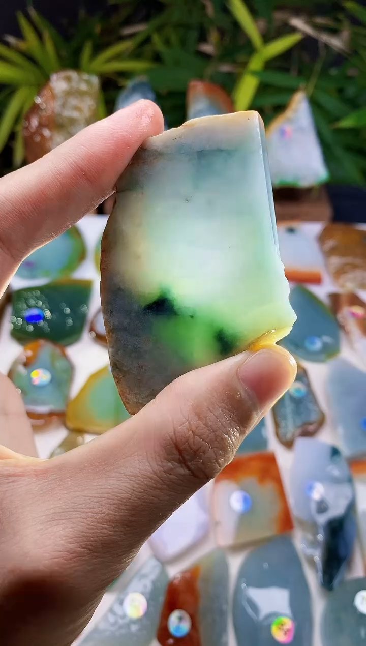 未镶嵌定制翡翠翡翠