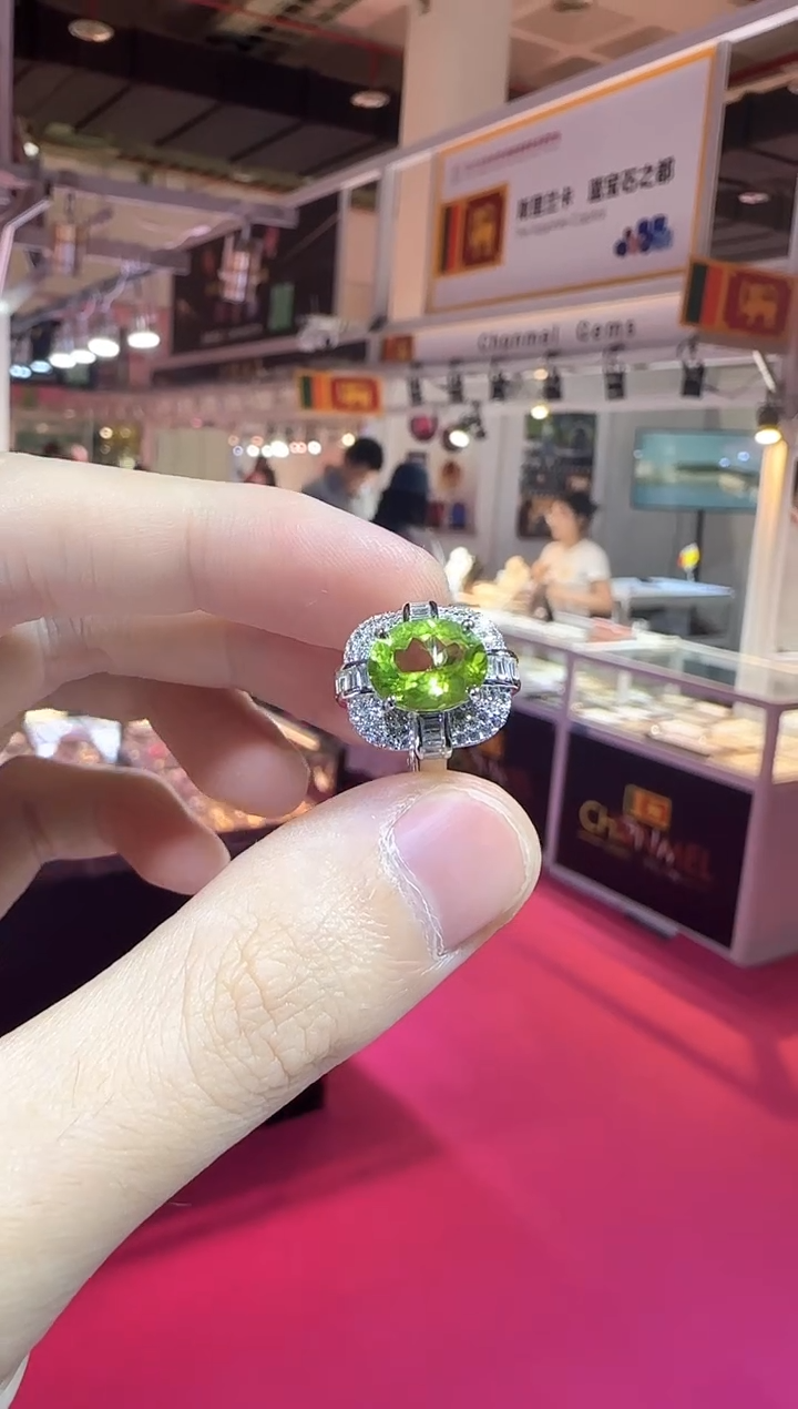 银S925镶嵌戒指橄榄石3ct