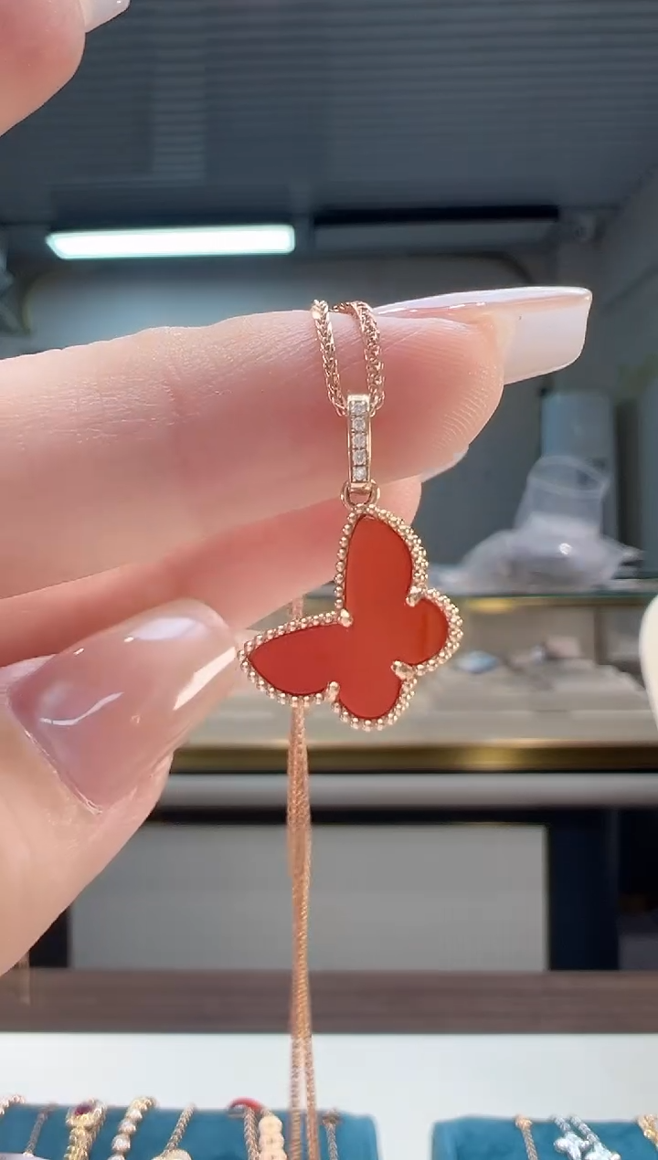 【闪购商品】玛瑙/玉髓吊坠(不含链)18K金镶嵌红蝴蝶吊坠K红