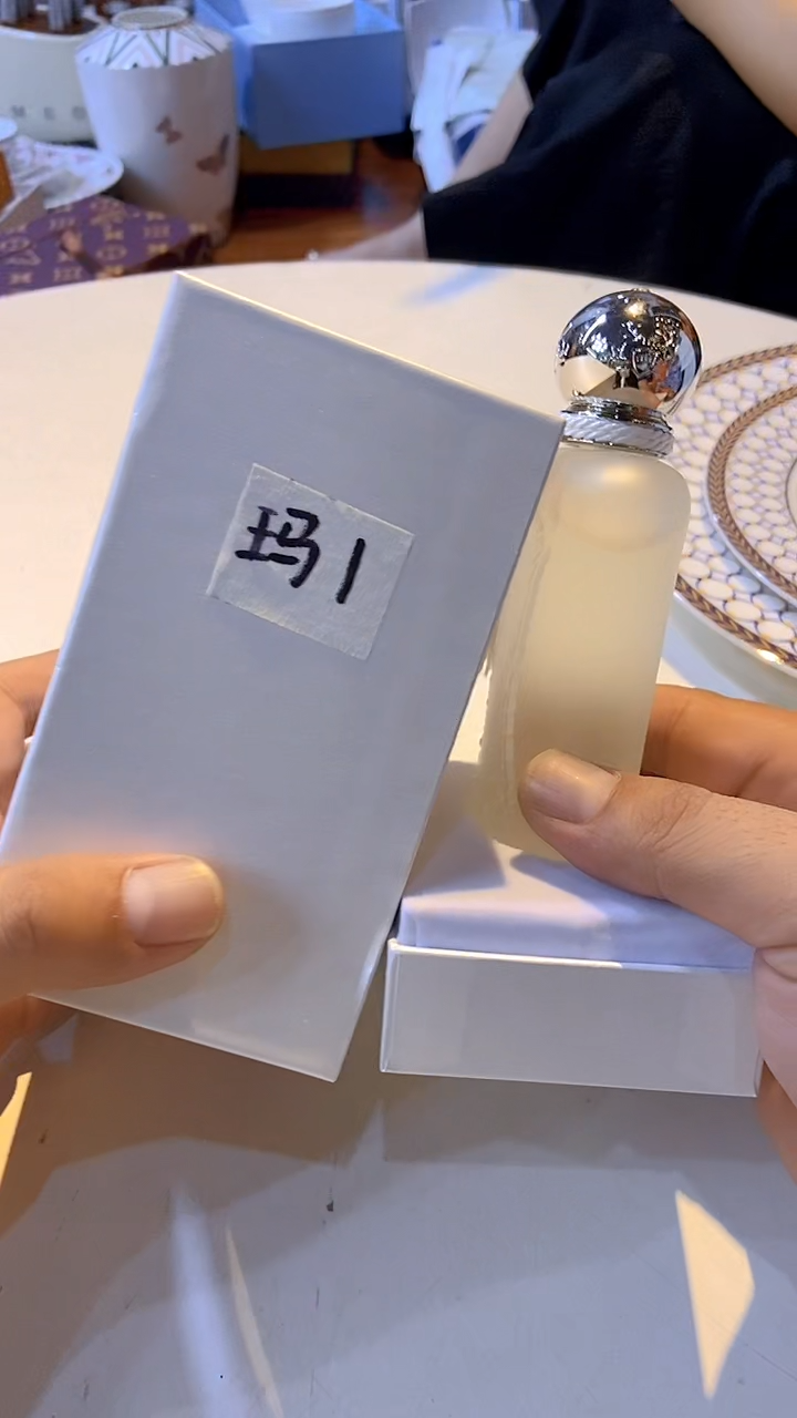 杯鸿辉家品牌瓷器，京东包邮！