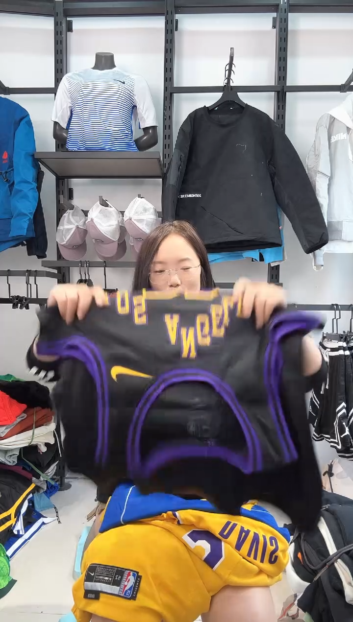 2107 编码  耐克卫衣服饰过款为准 尺码