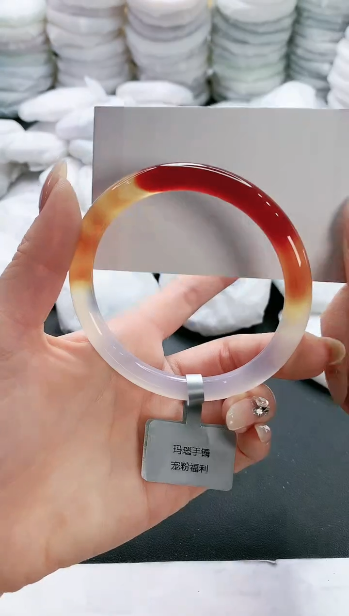 【闪购商品】玛瑙/玉髓手镯未镶嵌148