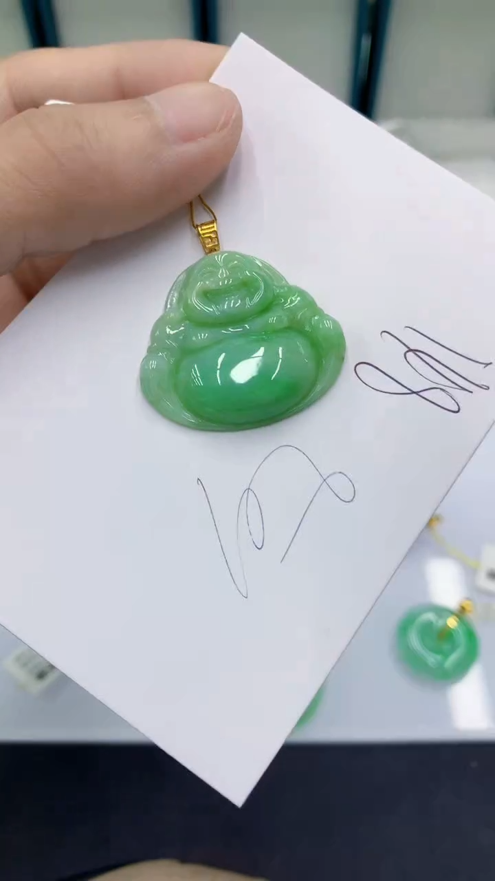 颈饰18K金镶嵌翡翠翡翠