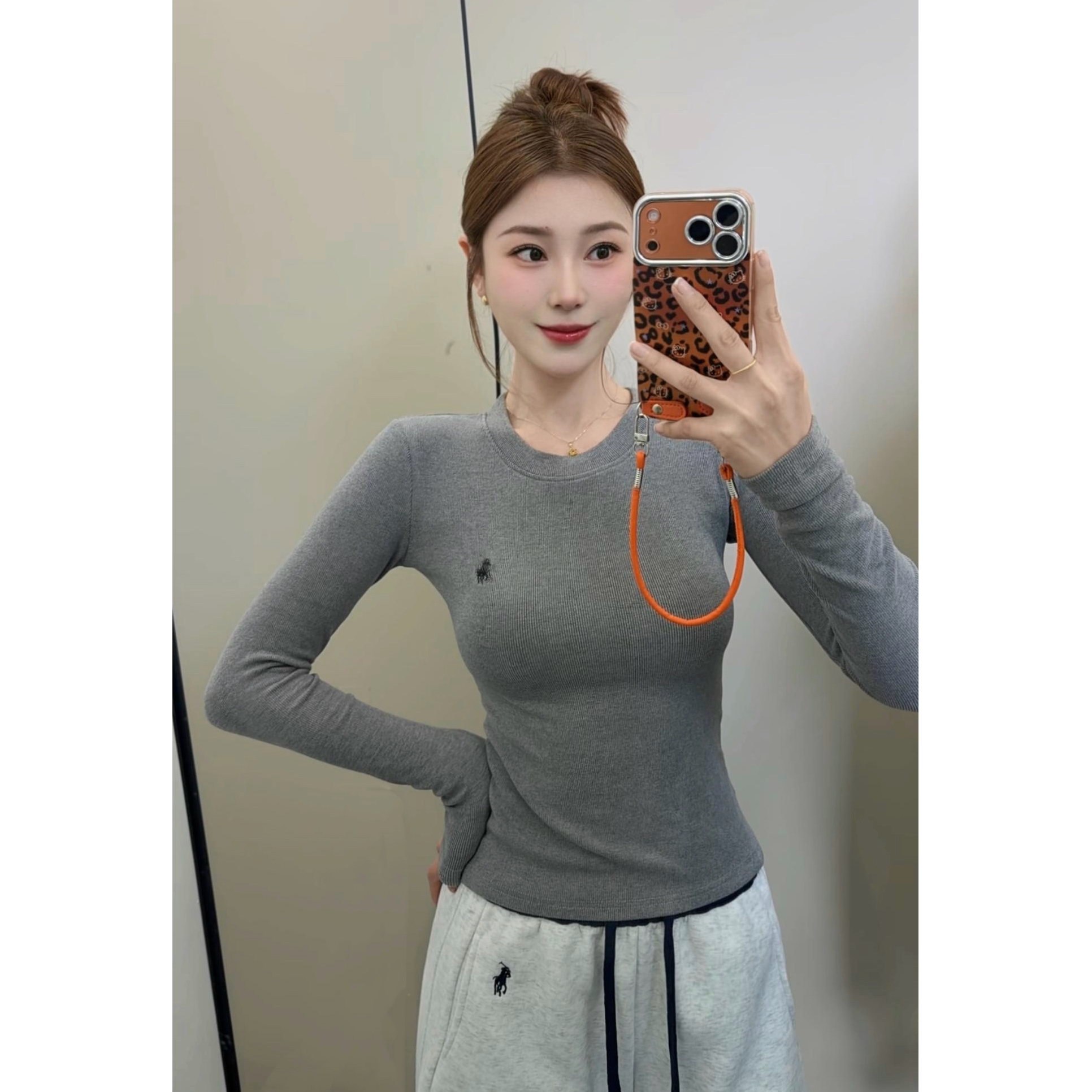 【双面慕斯绒】打底衫女款爆款2025新款内搭长袖小马刺绣印花秋冬T