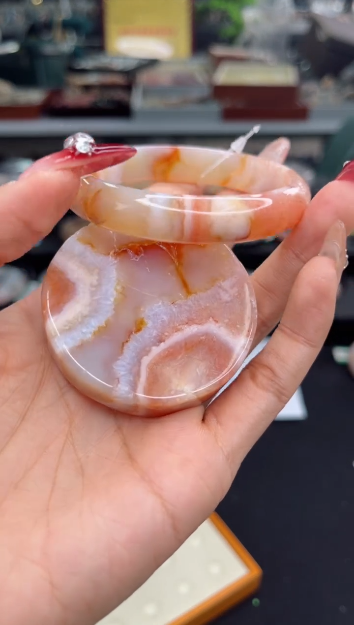 【闪购商品】石英质玉手镯未镶嵌55圈口（赠品镯心）6507423