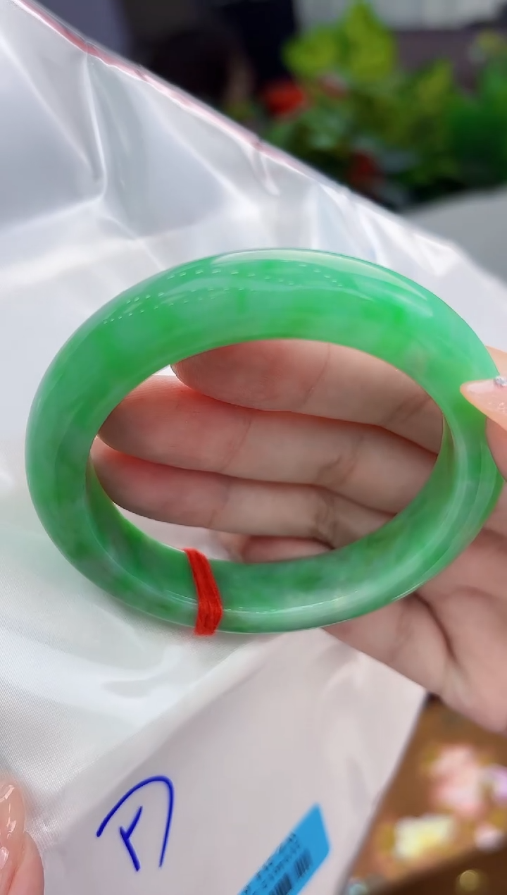 【闪购商品】翡翠手镯未镶嵌翡翠手镯