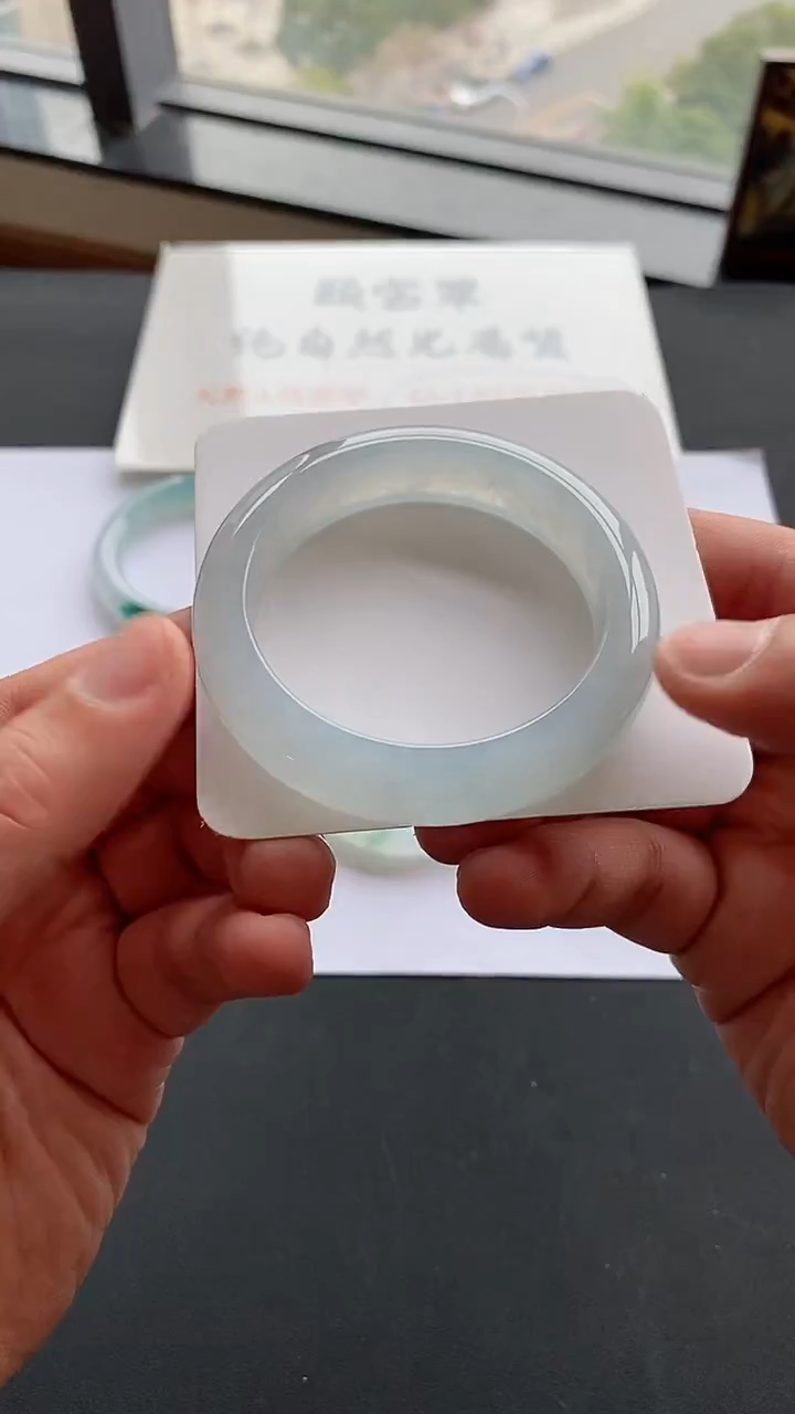 【闪购商品】翡翠手镯未镶嵌18号51.5*13*9.3正圈