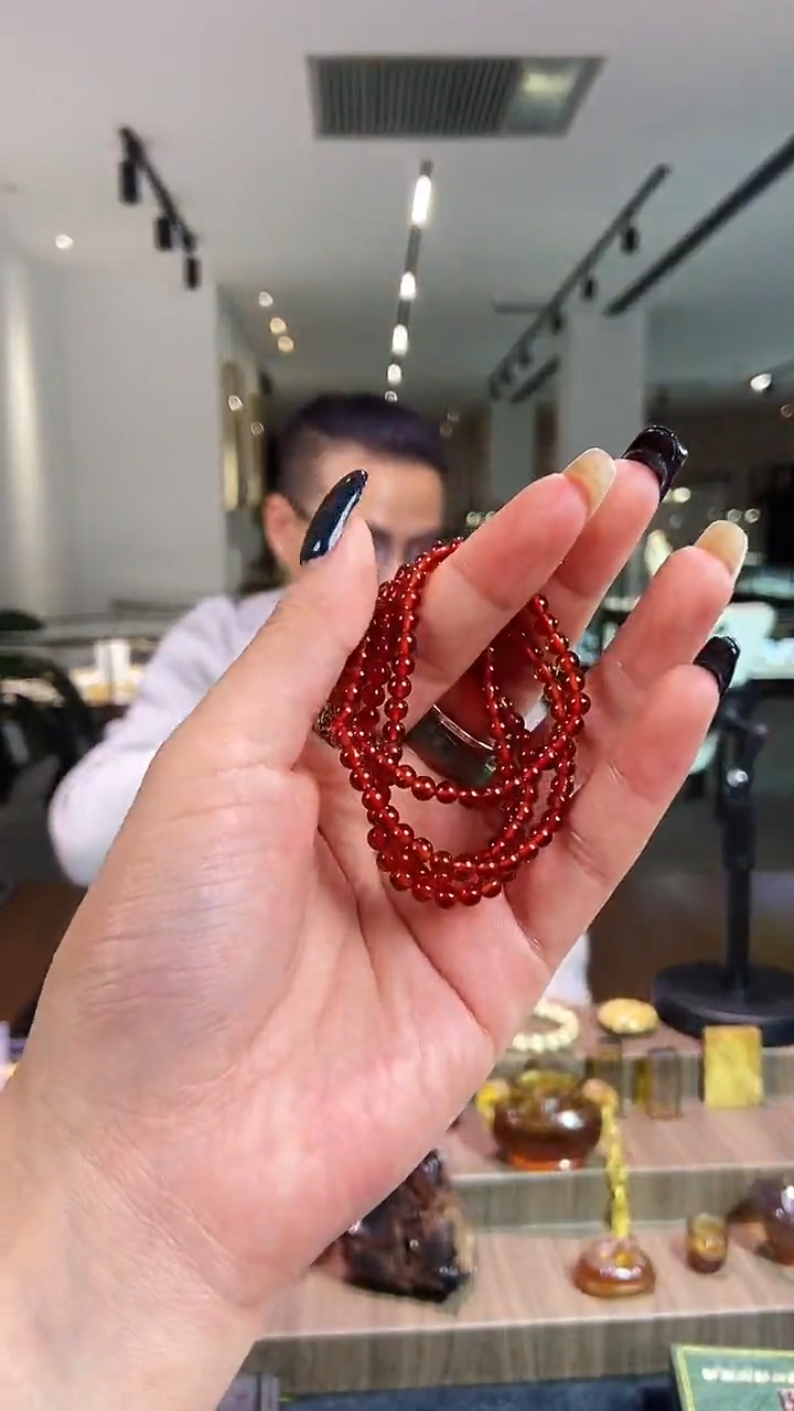 琥珀颈饰未镶嵌缅甸琥珀血珀链