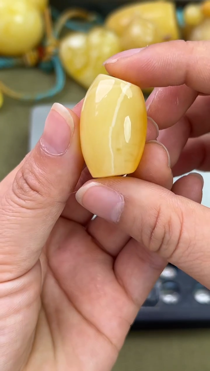 裸石琥珀未镶嵌琥珀蜜蜡吊坠