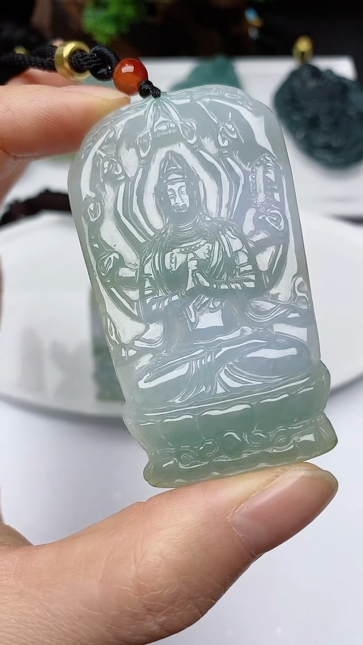 【闪购商品】翡翠颈饰未镶嵌