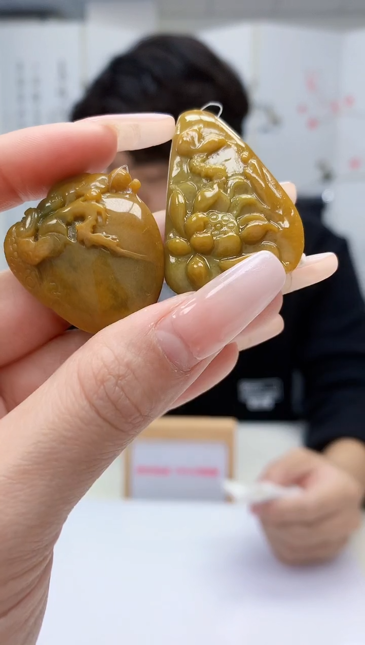 【闪购商品】定制翡翠未镶嵌5145lr-毛货两件挂件35