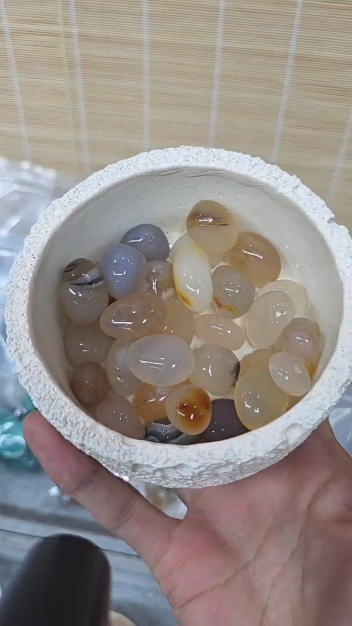 未镶嵌玛瑙/玉髓珠宝半成品C002 约200g 多样性发一件
