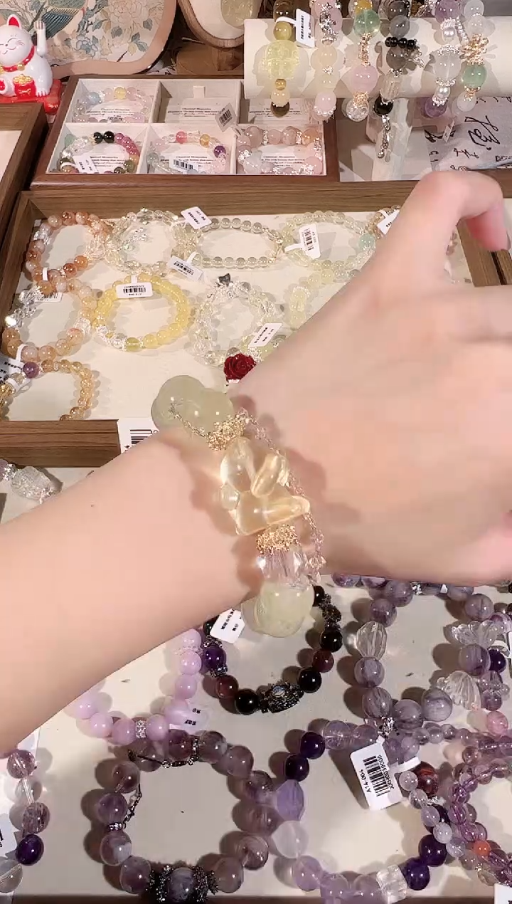 【闪购商品】水晶手链未镶嵌天然水晶 多样性发货发其一 颜色微差