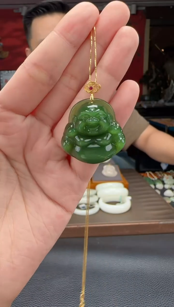 和田玉18K金镶嵌颈饰碧玉猫佛公