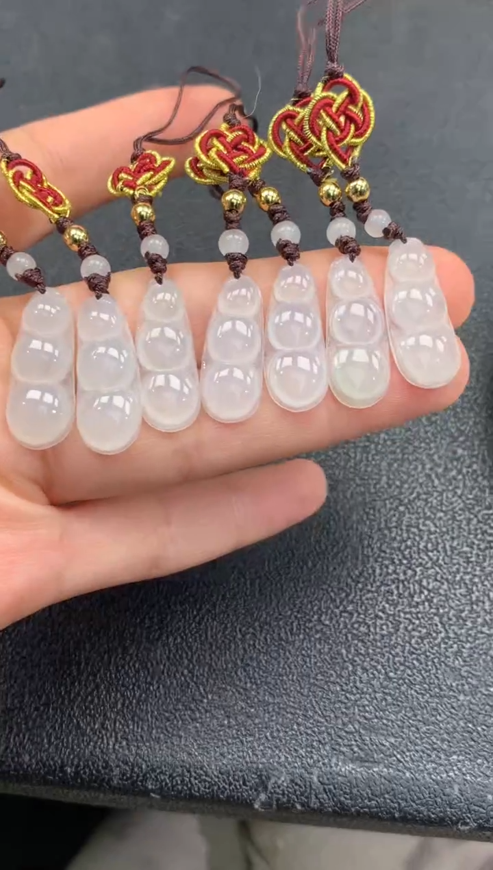 颈饰未镶嵌翡翠FC549 翡翠豆子手机挂 多样性发其一