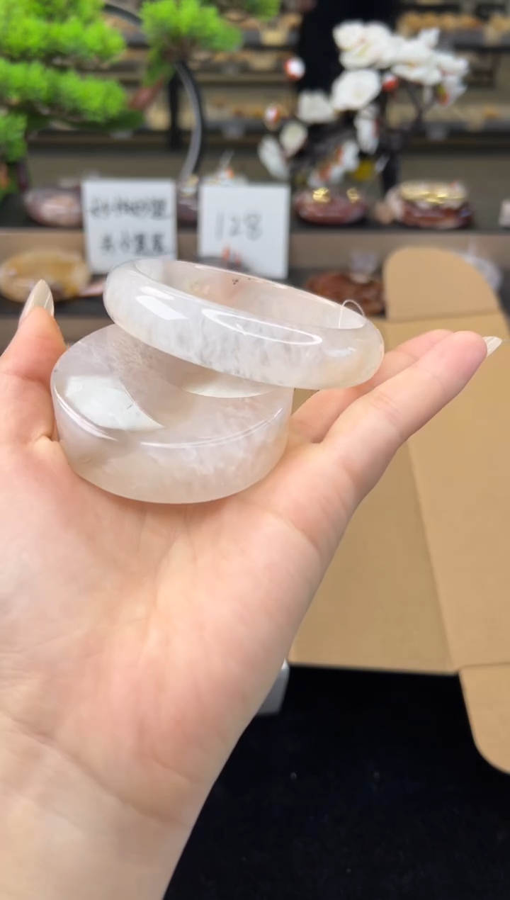 【闪购商品】石英质玉手镯未镶嵌61圈口（赠送镯心）11465