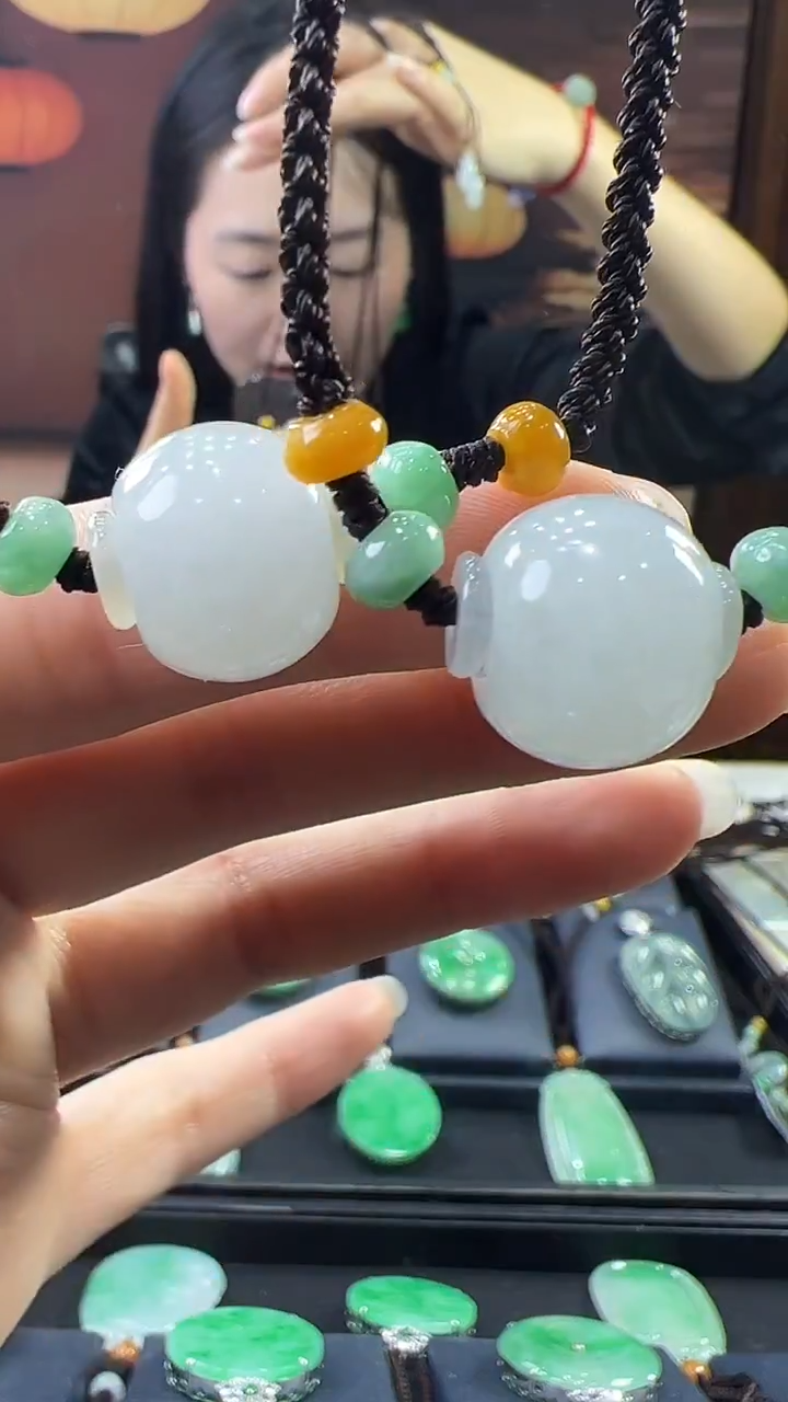 未镶嵌挂件翡翠路路通套绳（多样性发其一）