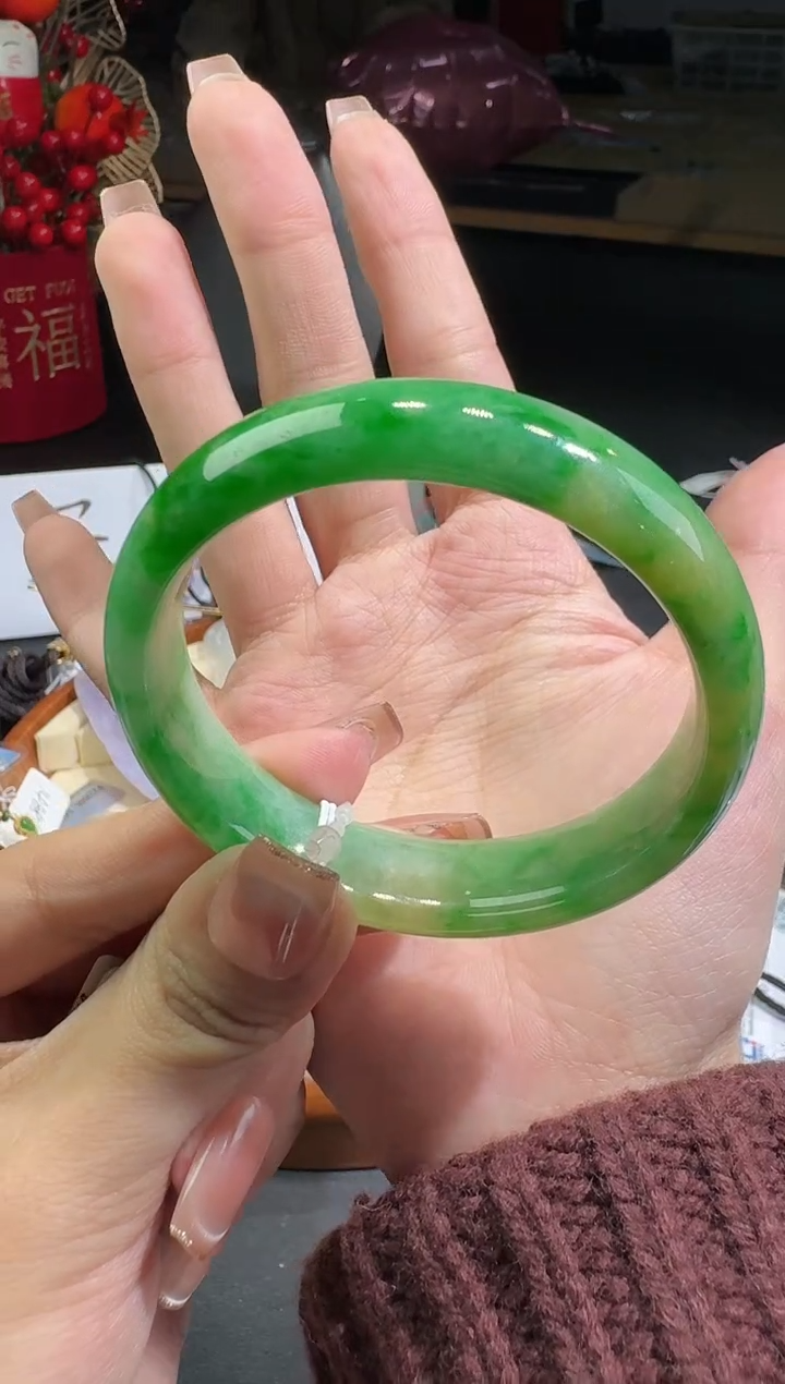 【闪购商品】翡翠手镯未镶嵌手镯