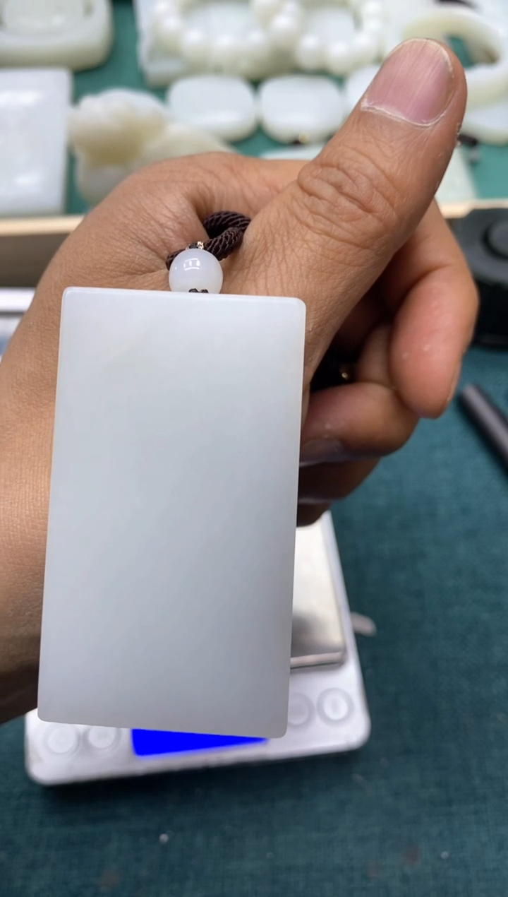 【闪购商品】定制和田玉精品挂件