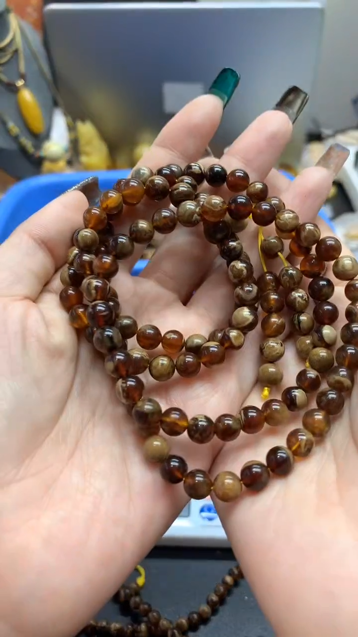 未镶嵌琥珀裸石126