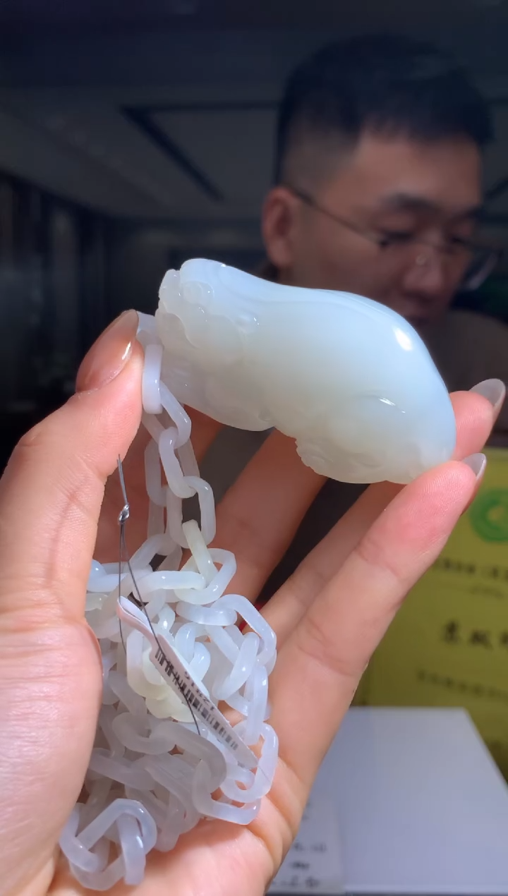 【闪购商品】定制和田玉Boss阳天然和田玉（拍一发一）