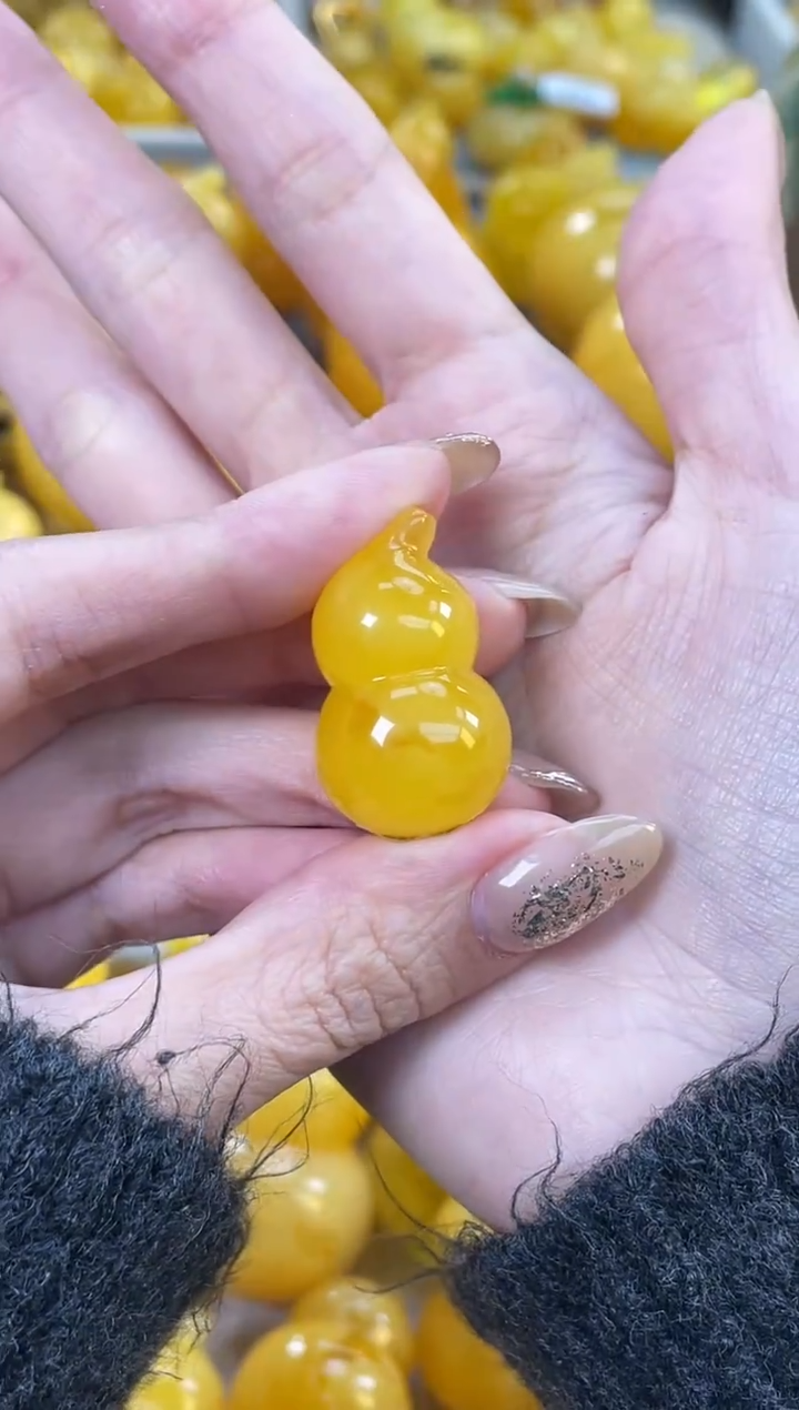 裸石琥珀未镶嵌J50