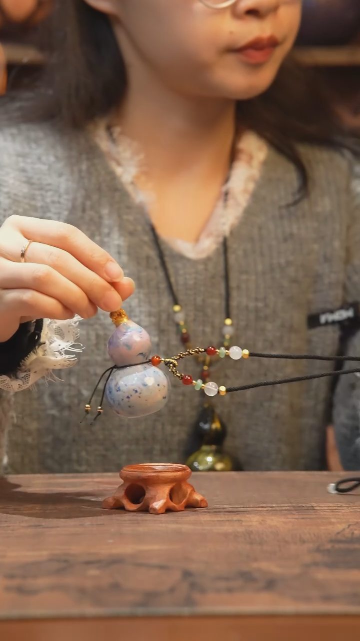 【闪购商品】388号-大漆飘漆小葫芦脖挂