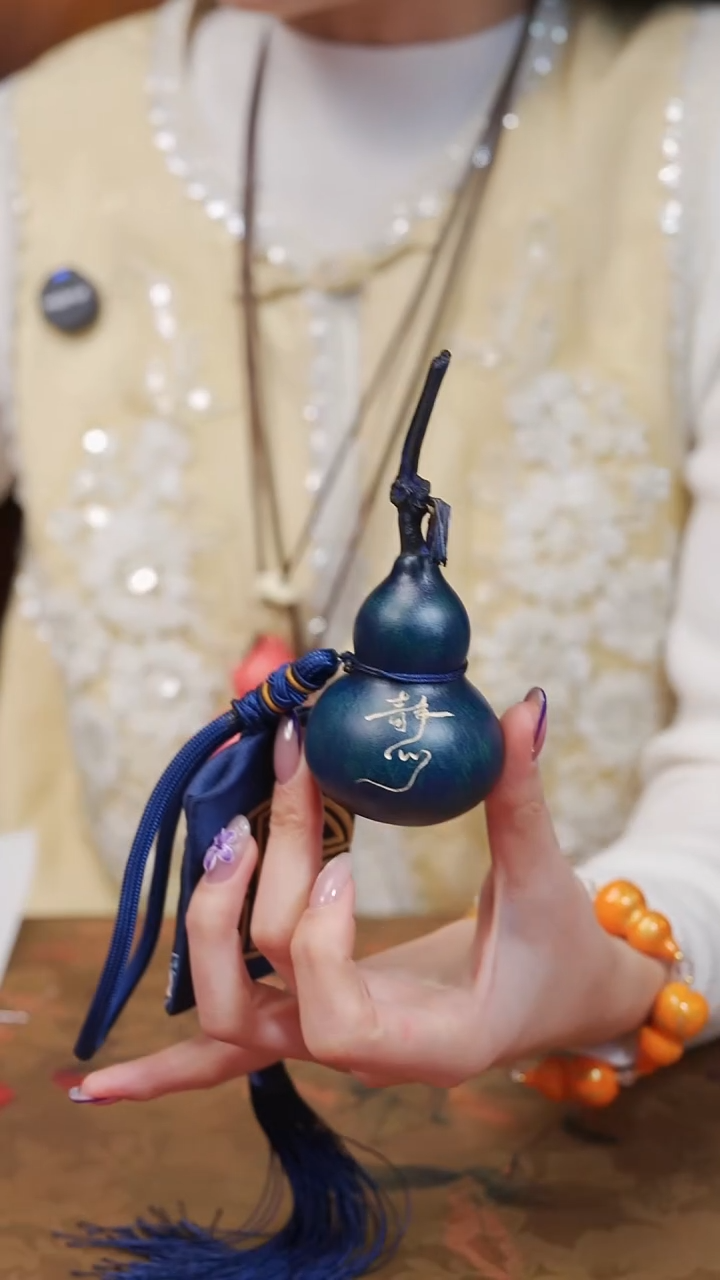 335漆艺工艺小葫芦19.9