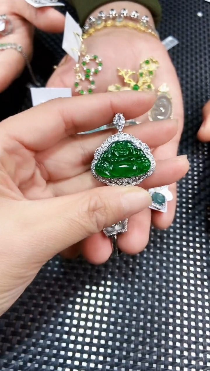 【闪购商品】翡翠吊坠(不含链)未镶嵌11111111