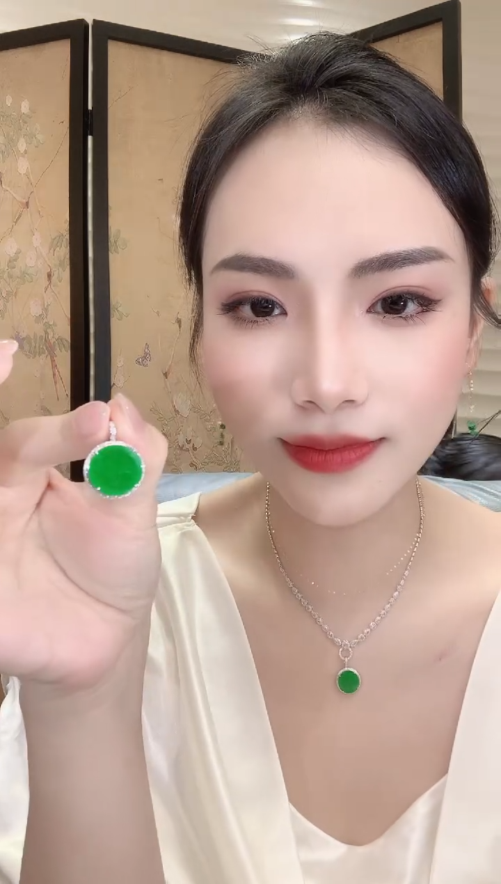 翡翠18K金镶嵌吊坠(不含链)A1 多样性发货一件