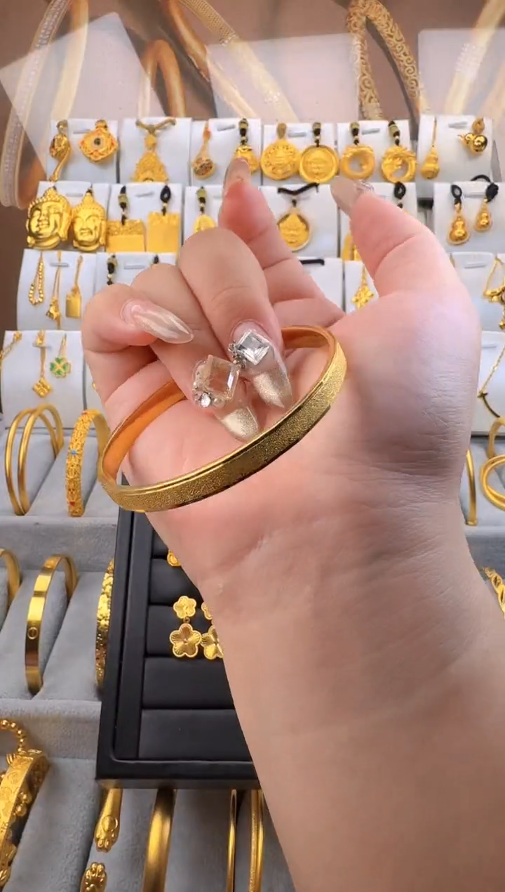 吊坠足银无流光手镯  总重24g外2.3g