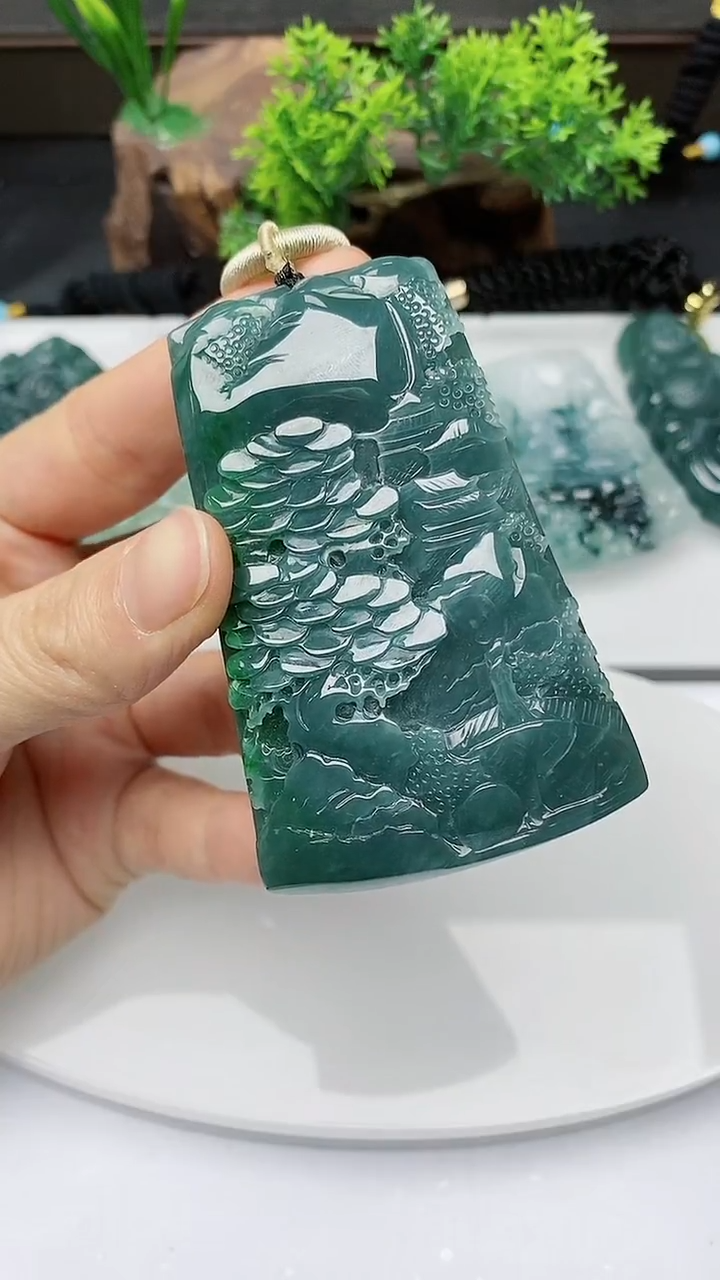 【闪购商品】翡翠颈饰未镶嵌