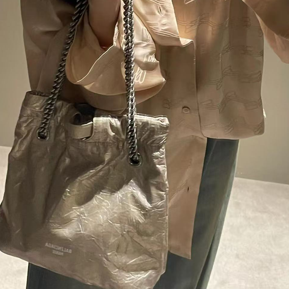 未使用 Balenciaga/巴黎世家 坤球奢选巴黎世家小号香槟金垃圾袋