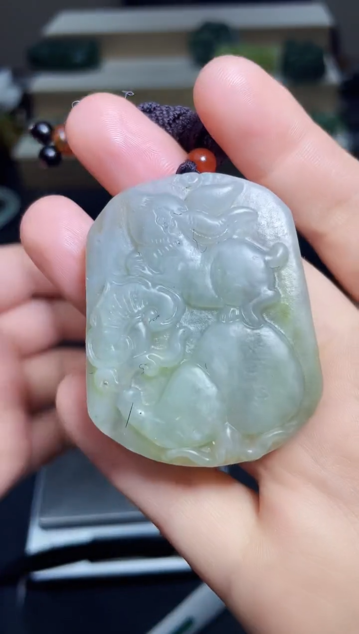 颈饰未镶嵌和田玉1