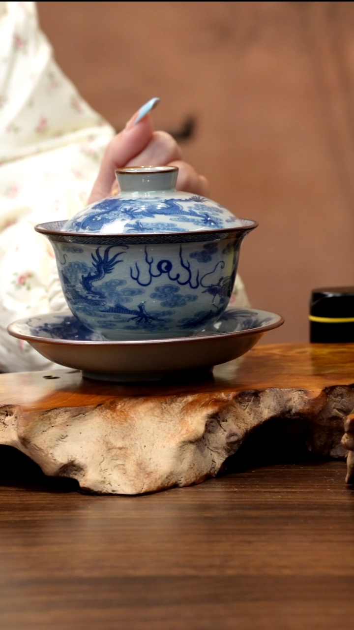 景德镇高温瓷九龙三才盖碗