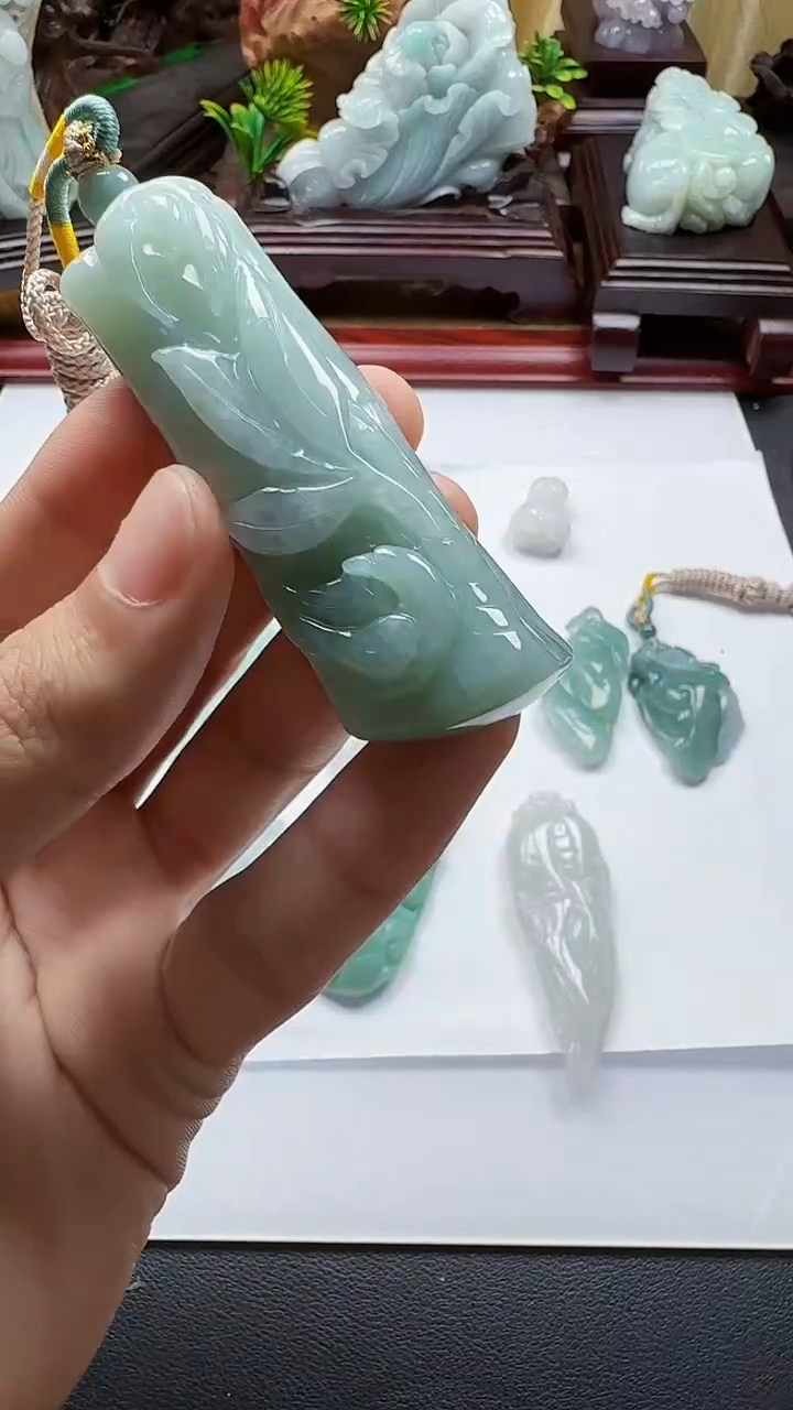 吊坠(不含链)未镶嵌翡翠1