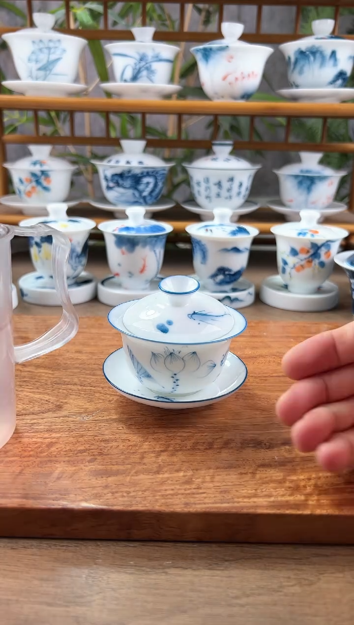 【闪购商品】微瑕荷花鱼聚80ml三才盖碗