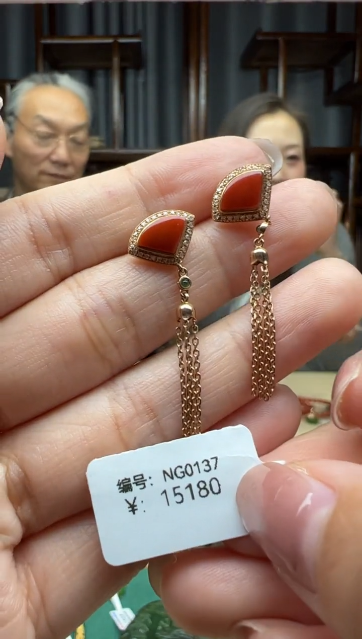 【闪购商品】南红玛瑙颈饰未镶嵌耳饰