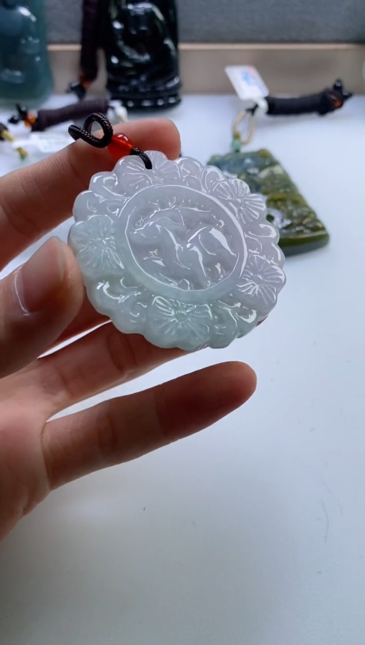 【闪购商品】翡翠挂件未镶嵌         