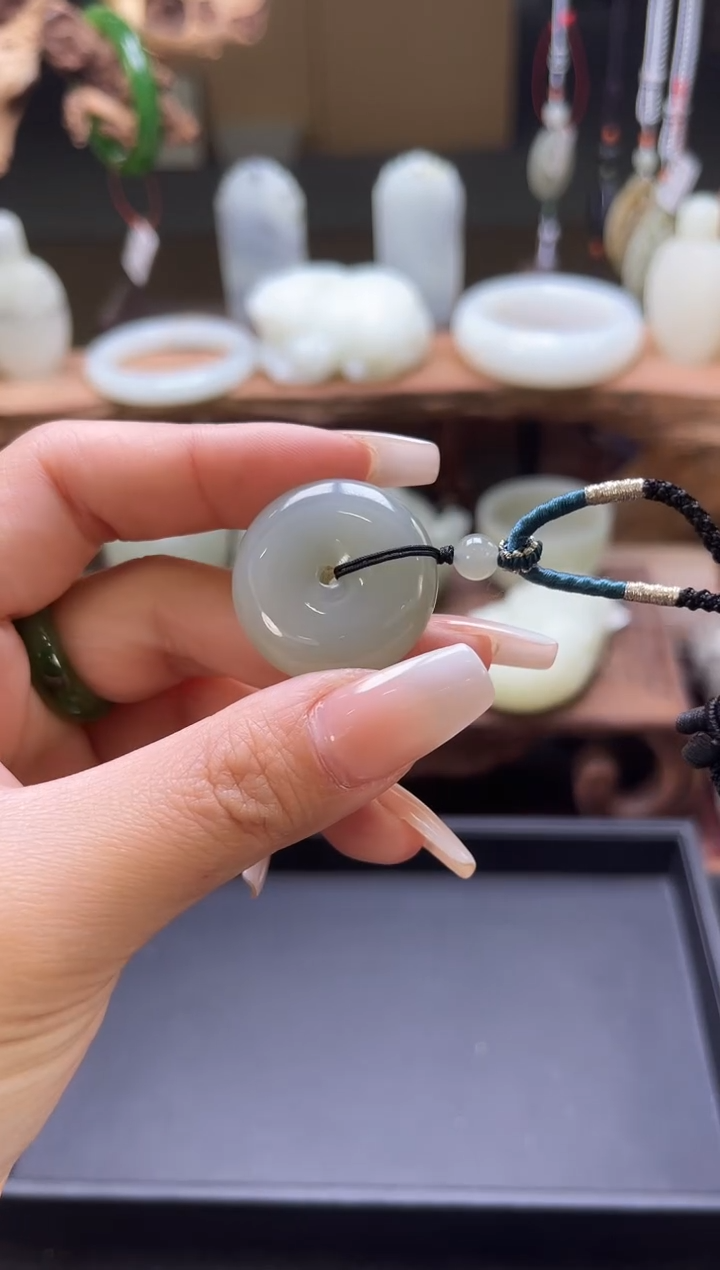 【闪购商品】和田玉吊坠未镶嵌且末近矿青白平安扣9002906