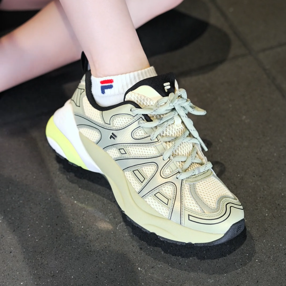 FILA FUSION【轨迹鞋】跑步鞋夏季百搭减震透气旅游鞋T12M531106F