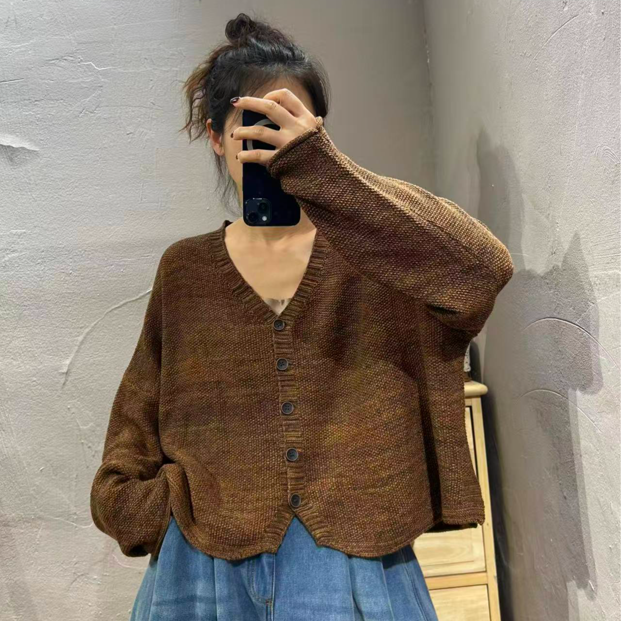 【半奏】秋冬新款V领简约风系扣花纱线大版针织毛衣  胸围140衣长55