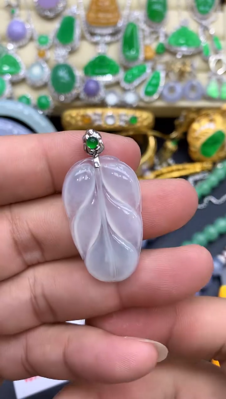 颈饰18K金镶嵌翡翠204-中国好珍宝