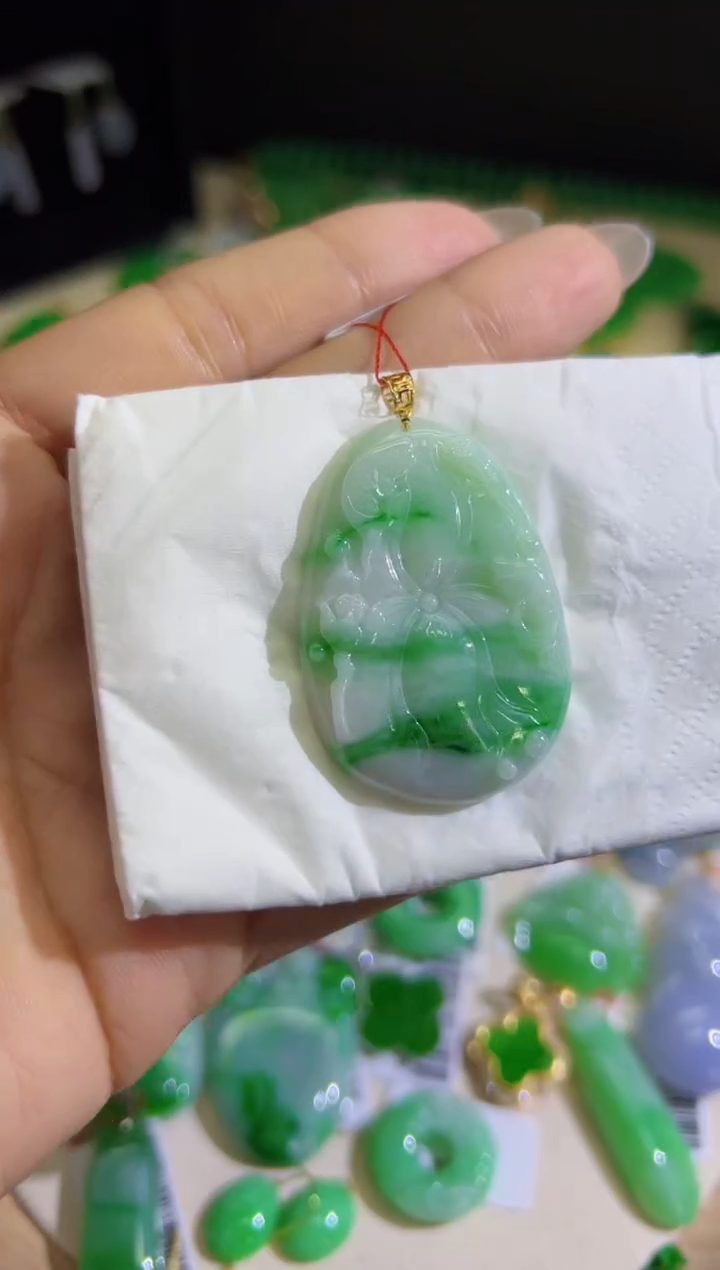 【闪购商品】翡翠颈饰18K金镶嵌Q缅料A货翡翠/支持复检/一件